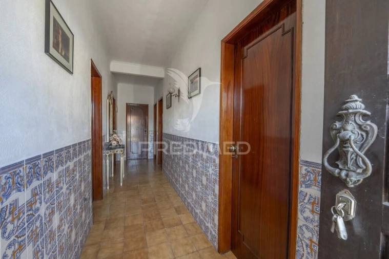 Moradia T4 para Venda em Charneca de Caparica e Sobreda Foto 4