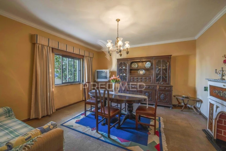 Moradia T4 para Venda em Charneca de Caparica e Sobreda Foto 5