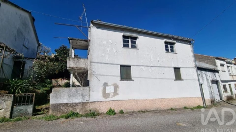 Moradia para Venda em Vale de Azares