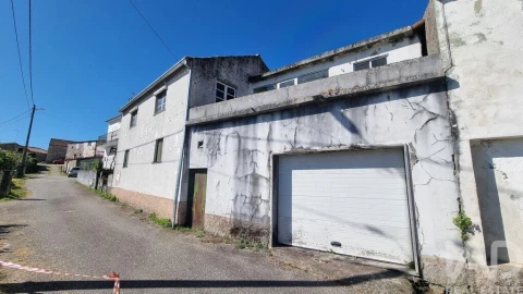 Moradia para Venda em Vale de Azares