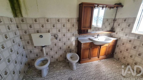 Moradia para Venda em Vale de Azares