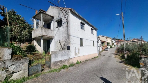 Moradia para Venda em Vale de Azares