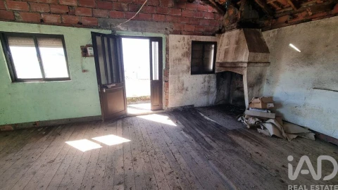 Moradia para Venda em Vale de Azares