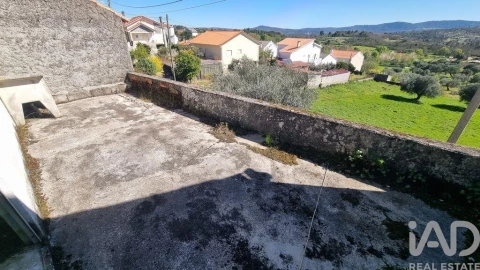 Moradia para Venda em Vale de Azares