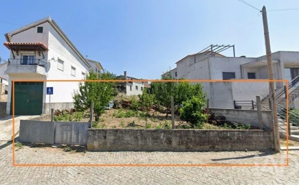 Moradia T2 para Venda em Lagos da Beira e Lajeosa