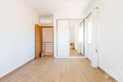 Moradia T4 para Venda em Nadadouro