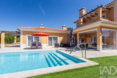 Moradia T4 para Venda em Nadadouro