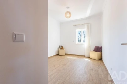 Moradia T4 para Venda em Nadadouro