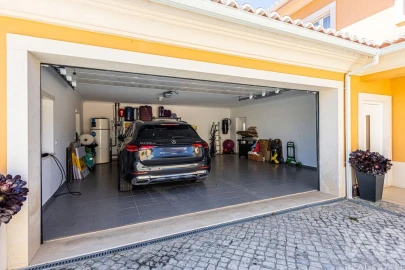 Moradia T4 para Venda em Nadadouro