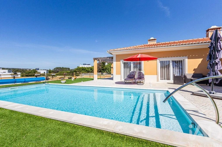 Moradia T4 para Venda em Nadadouro Foto 7