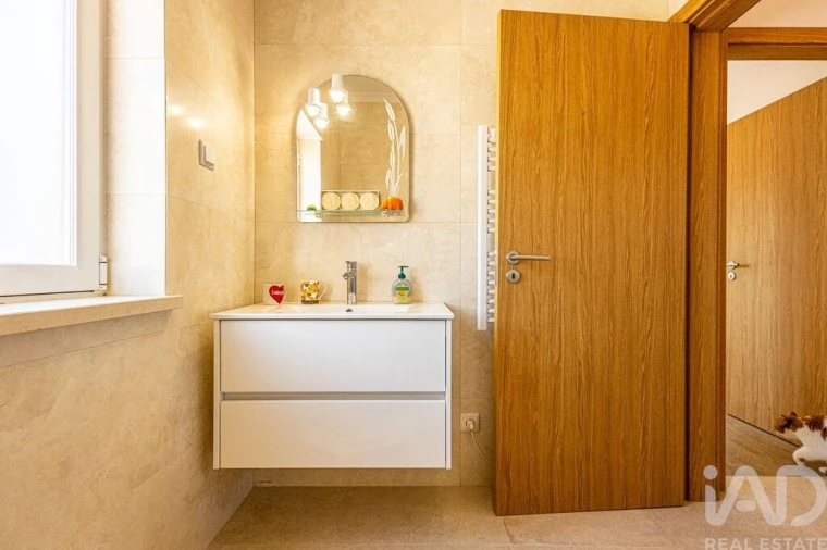 Moradia T4 para Venda em Nadadouro Foto 33