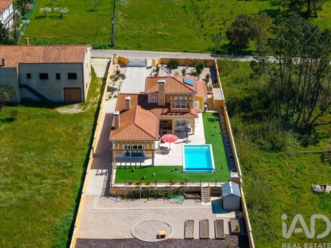 Moradia T4 para Venda em Nadadouro Foto 37