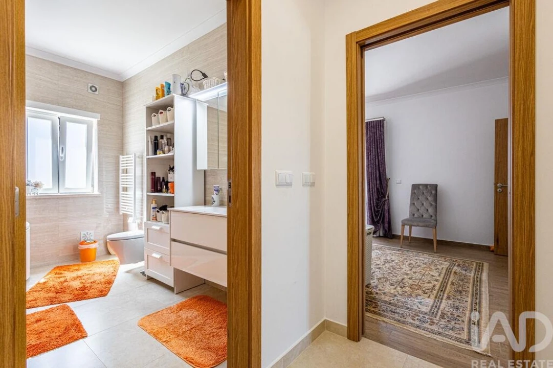 Moradia T4 para Venda em Nadadouro Foto 16