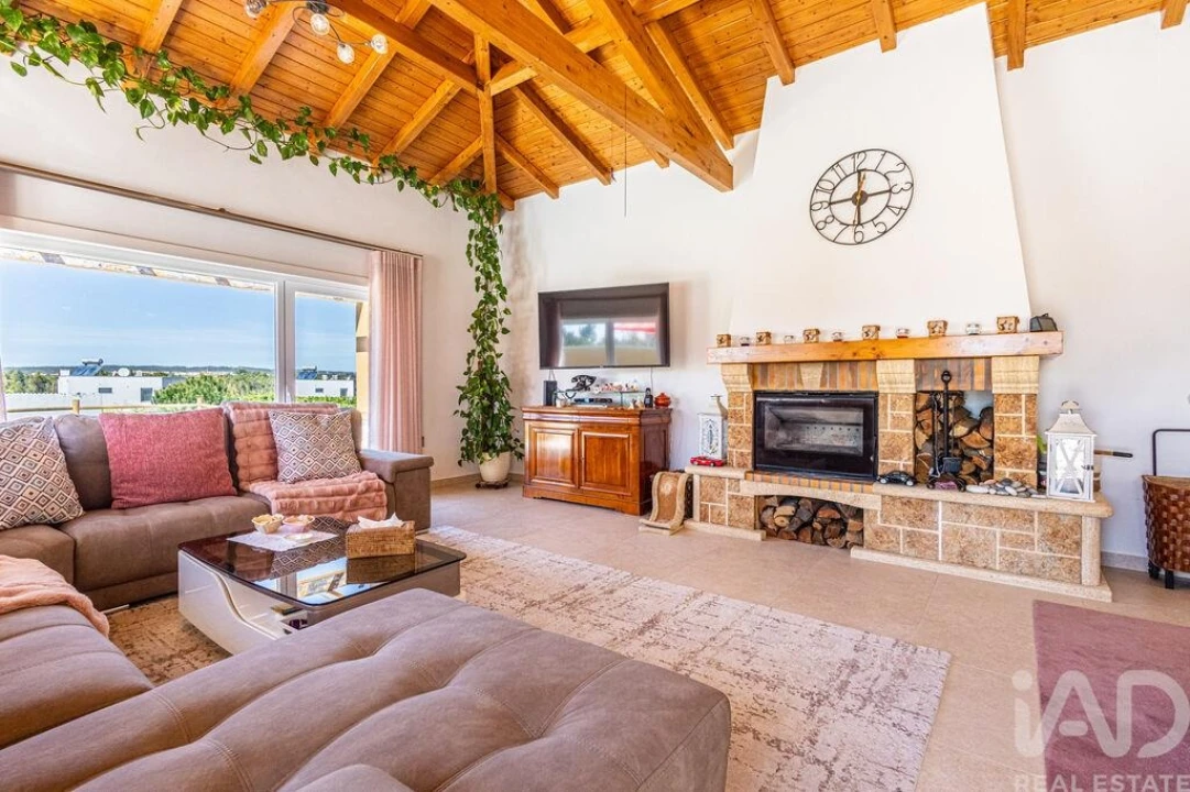 Moradia T4 para Venda em Nadadouro Foto 23