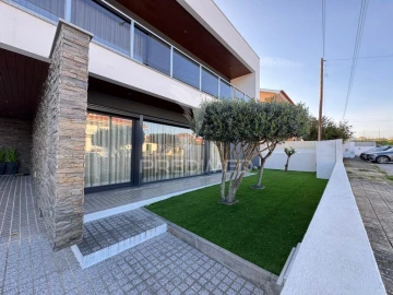 Moradia T4 para Venda em Abrantes (São Vicente e São João) e Alferrarede