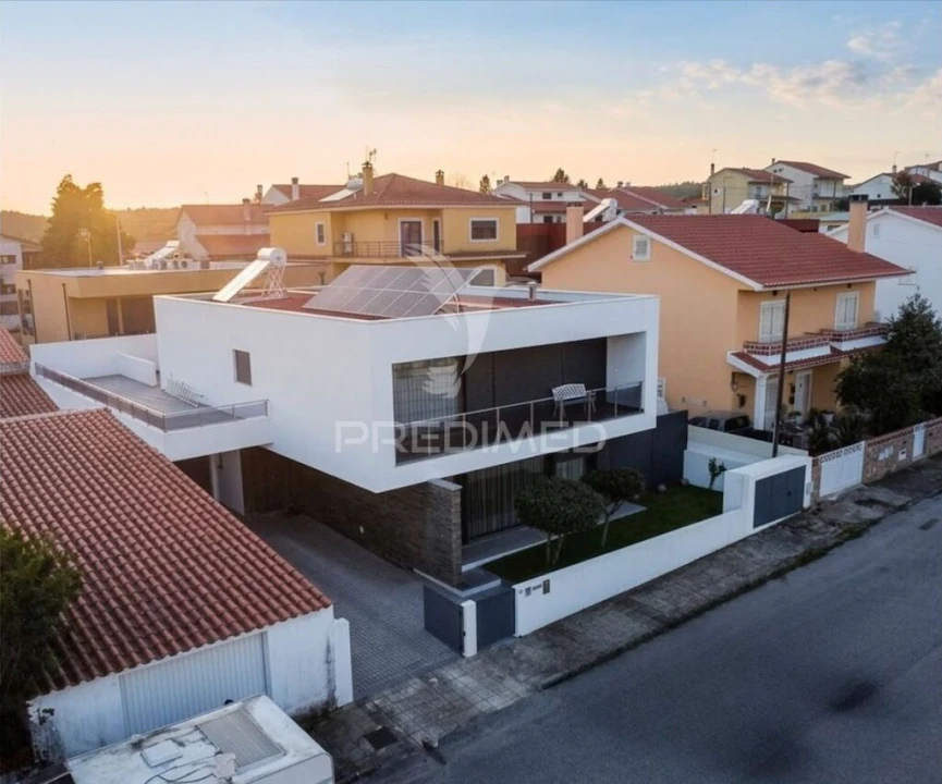 Moradia T4 para Venda em Abrantes (São Vicente e São João) e Alferrarede Foto 2