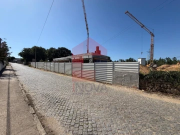 Moradia T3 para Venda em Adaufe