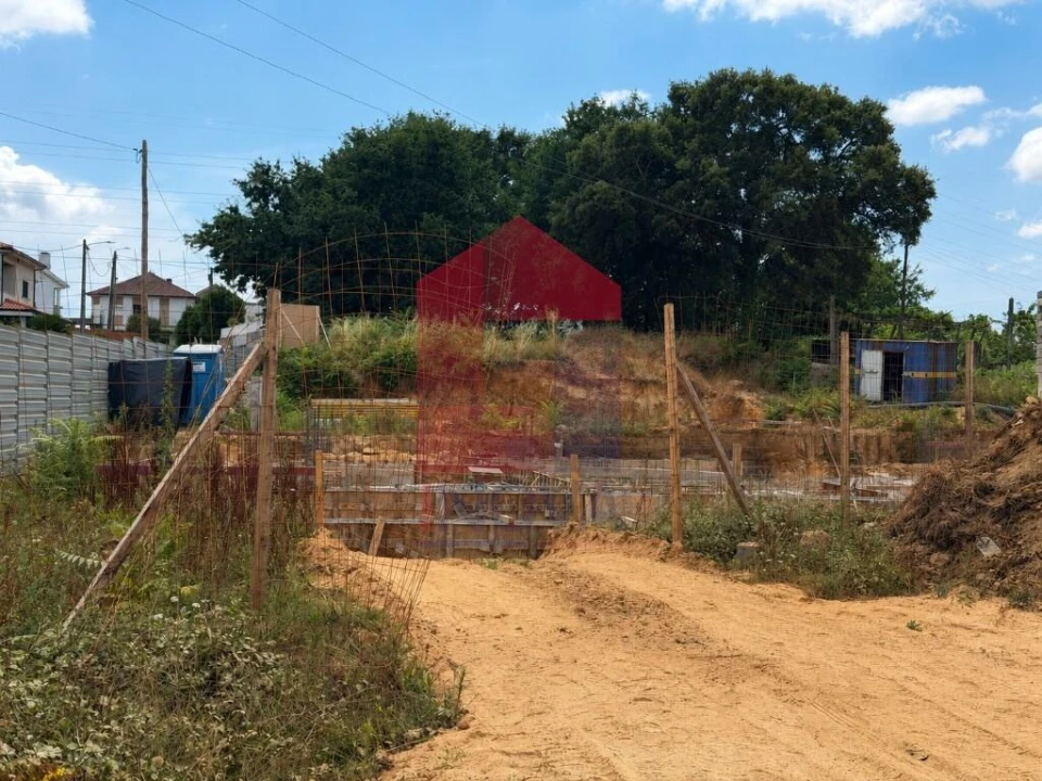 Moradia T3 para Venda em Adaufe Foto 10