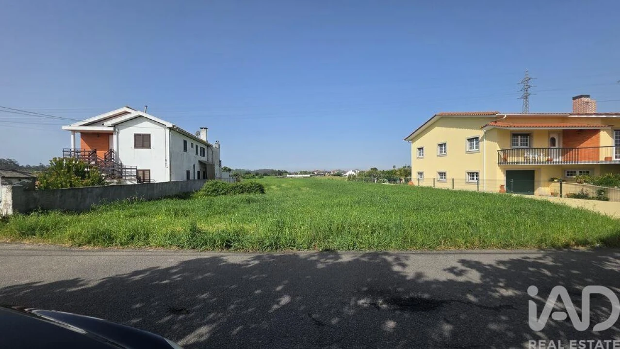 Terreno para Venda em Avanca Foto 3