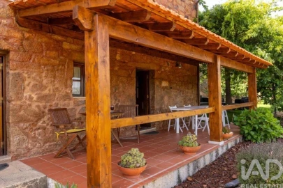 Quinta T2 para Venda em São Cosmado