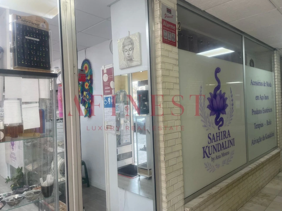 Loja para Arrendamento em Costa da Caparica Foto 12