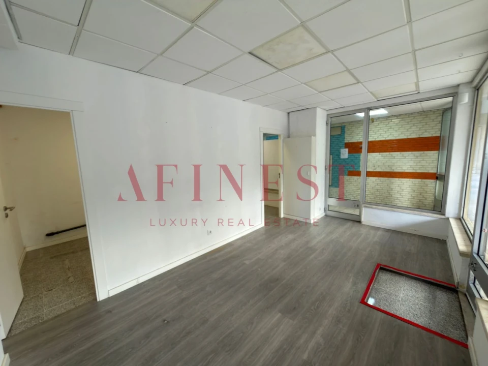 Loja para Arrendamento em Costa da Caparica Foto 7