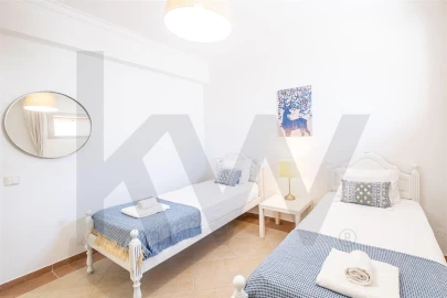 Moradia T4 para Arrendamento em Albufeira e Olhos de Água