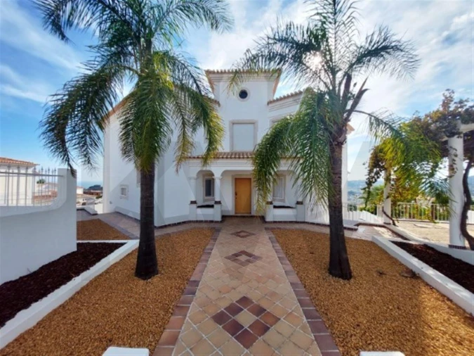 Moradia T4 para Arrendamento em Albufeira e Olhos de Água Foto 2