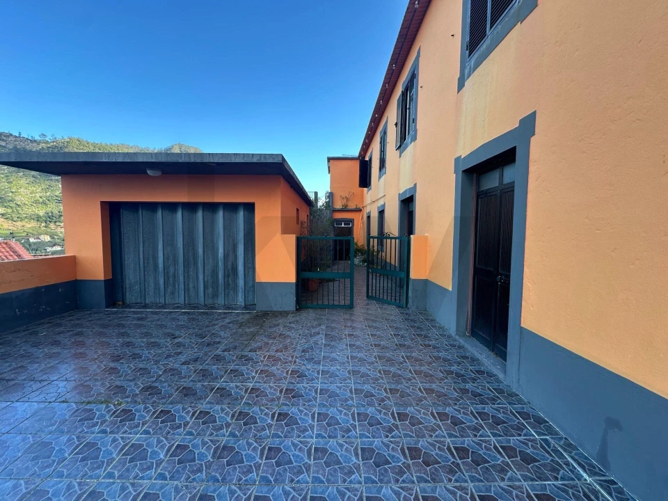 Moradia T3 para Venda em São Roque do Faial Foto 3