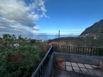 Moradia T3 para Venda em São Roque do Faial