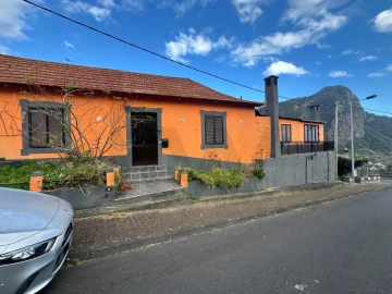 Moradia T3 para Venda em São Roque do Faial