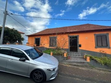 Moradia T3 para Venda em São Roque do Faial