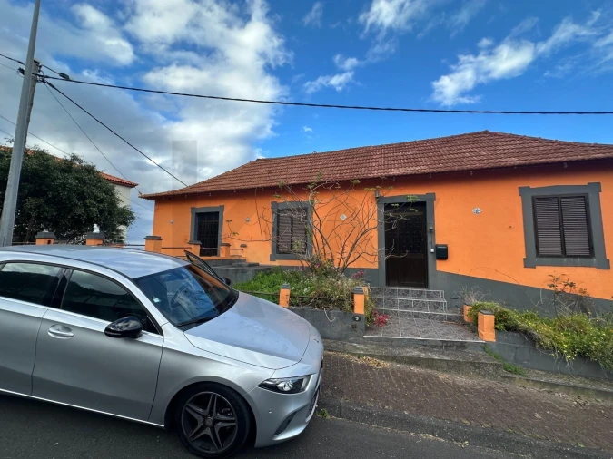 Moradia T3 para Venda em São Roque do Faial Foto 2