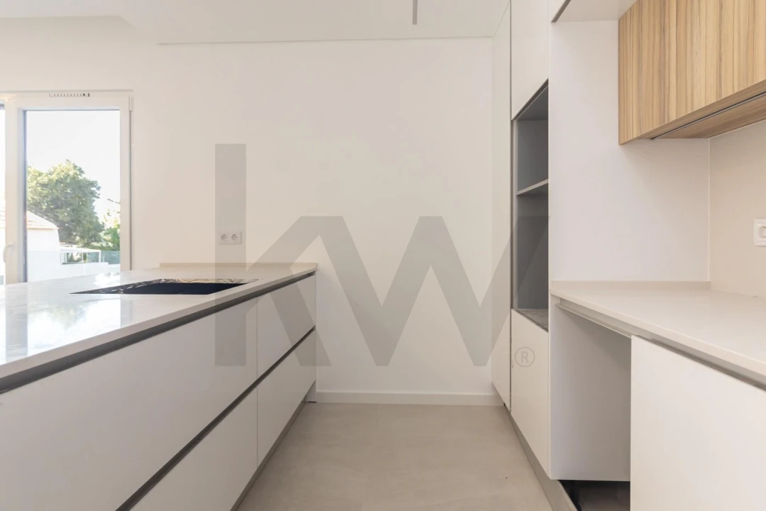 Apartamento T2 para Venda em Charneca de Caparica e Sobreda Foto 8