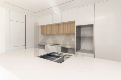 Apartamento T2 para Venda em Charneca de Caparica e Sobreda