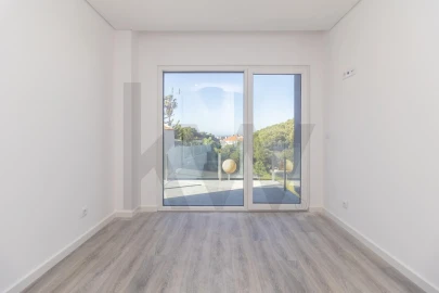 Apartamento T2 para Venda em Charneca de Caparica e Sobreda