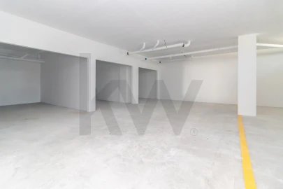Apartamento T2 para Venda em Charneca de Caparica e Sobreda