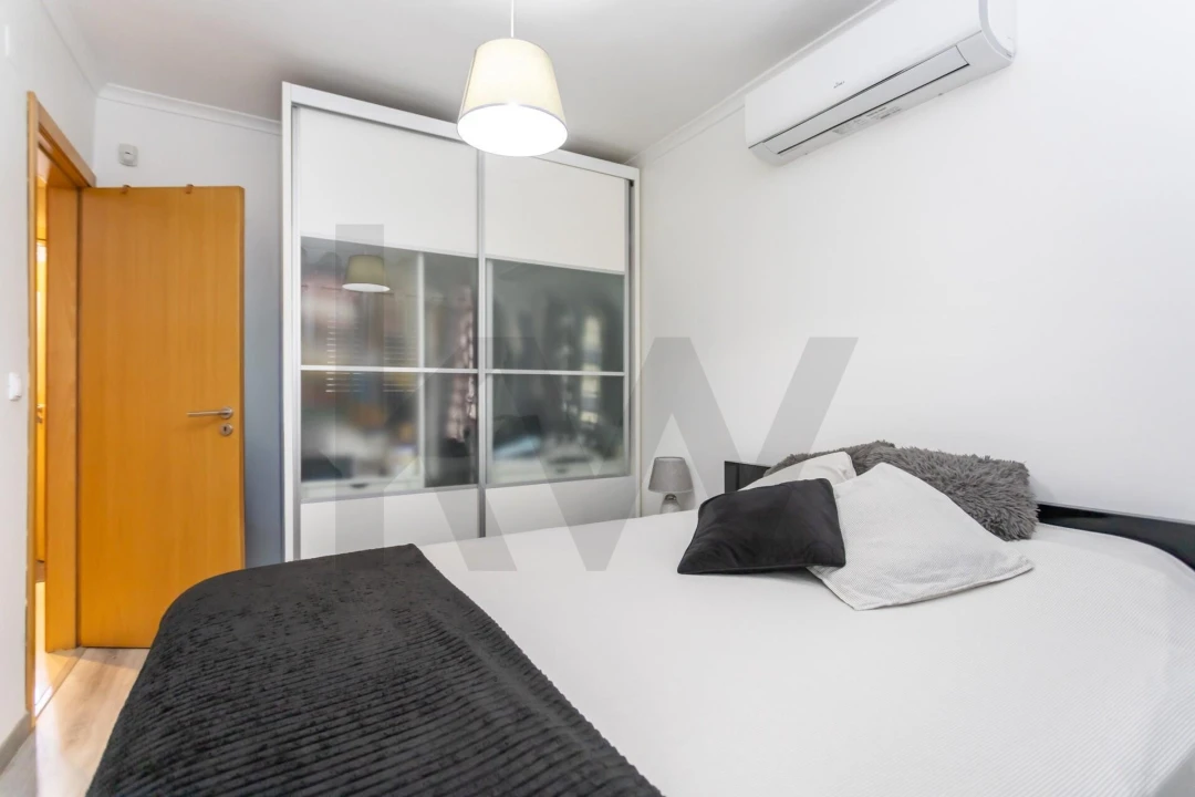 Moradia T4 para Venda em Laranjeiro e Feijó Foto 18