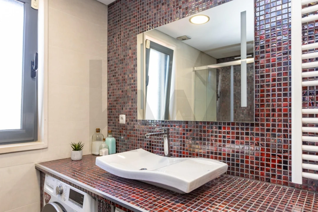 Moradia T4 para Venda em Laranjeiro e Feijó Foto 24