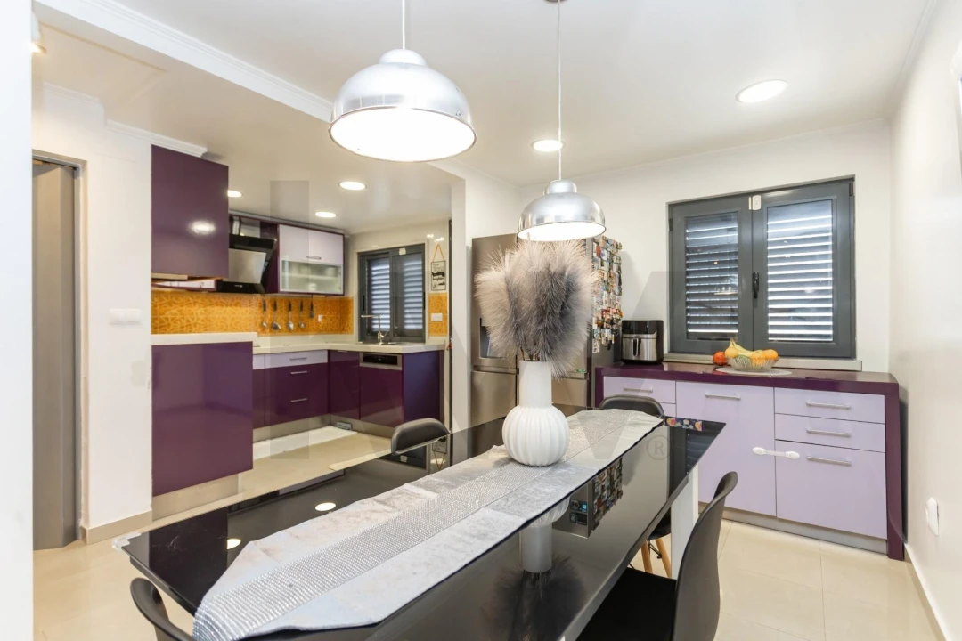 Moradia T4 para Venda em Laranjeiro e Feijó Foto 11