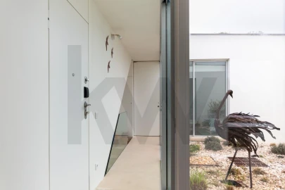 Moradia T2 para Arrendamento em Vau