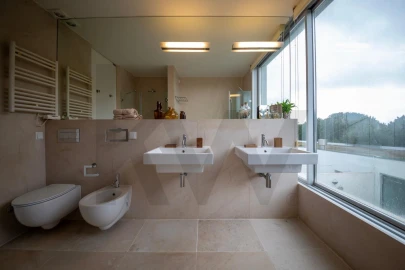 Moradia T2 para Arrendamento em Vau