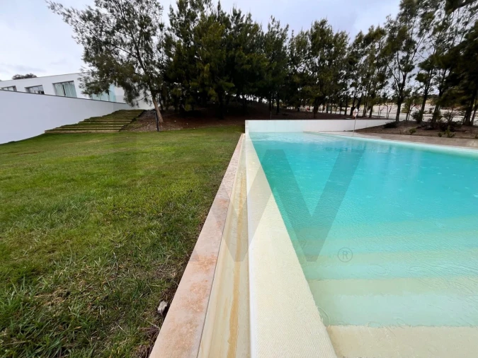 Moradia T2 para Arrendamento em Vau Foto 53