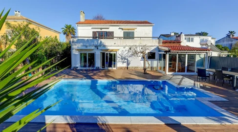 Moradia T4 para Venda em Sesimbra (Castelo)