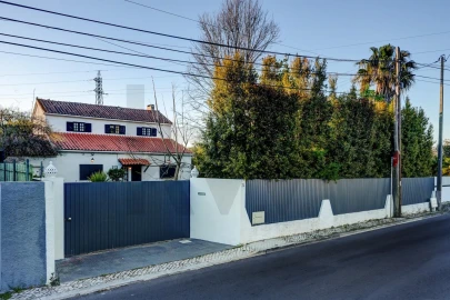 Moradia T4 para Venda em Sesimbra (Castelo)