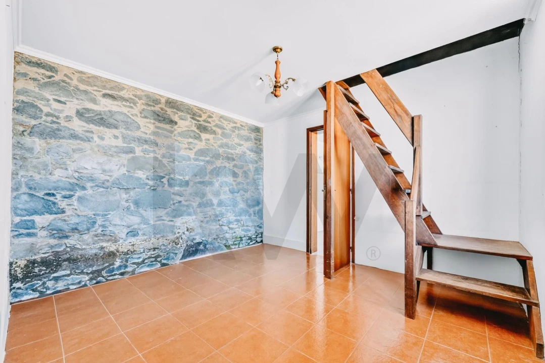 Moradia T3 para Venda em Santo Antonio Foto 5