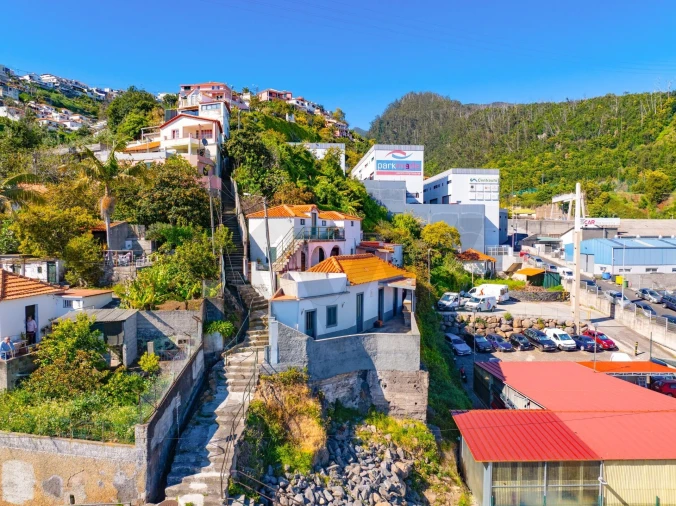 Moradia T3 para Venda em Santo Antonio Foto 15