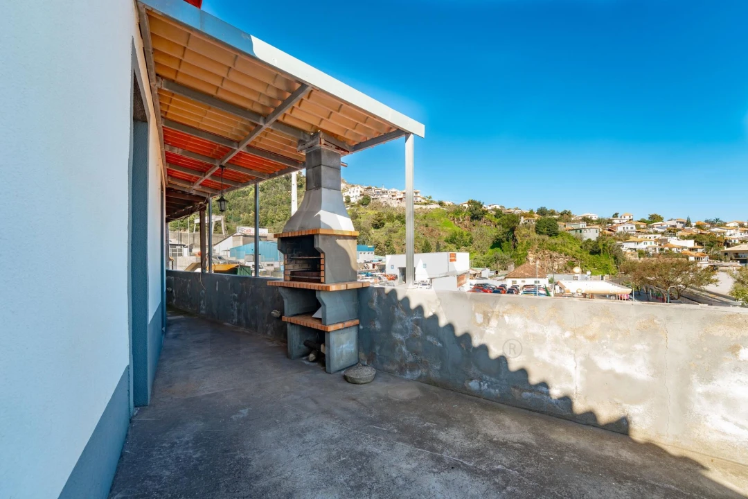 Moradia T3 para Venda em Santo Antonio Foto 12