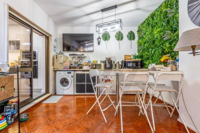 Apartamento T3 para Venda em Ramada e Caneças