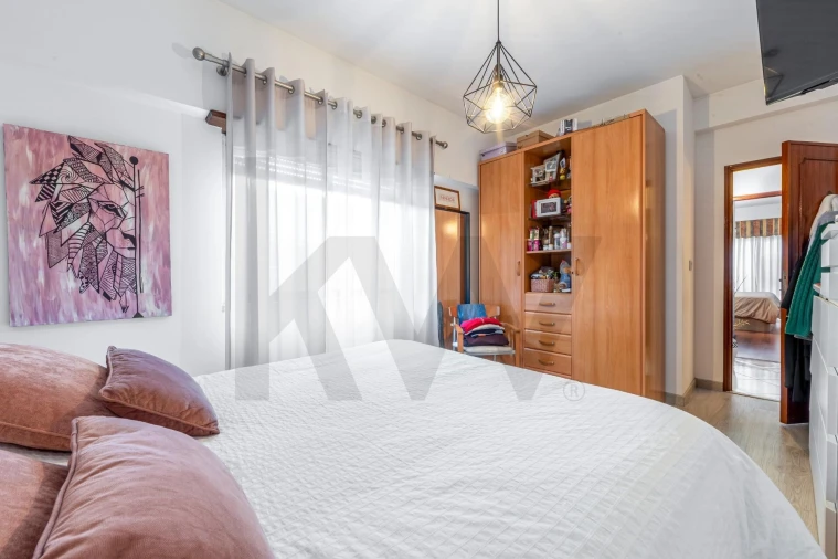 Apartamento T3 para Venda em Ramada e Caneças Foto 20